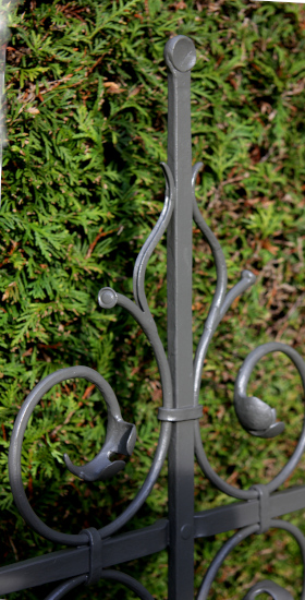 Grabkreuz geschmiedet traditionell